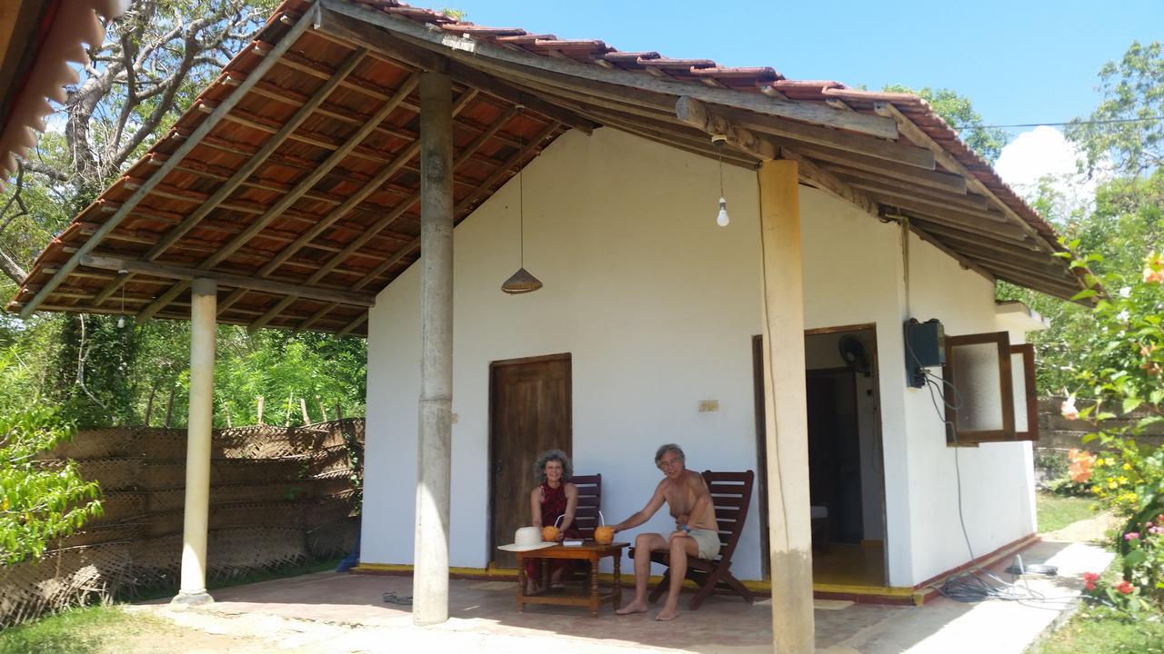 Ferienwohnung Sunshine Cafe Tangalle Exterior foto