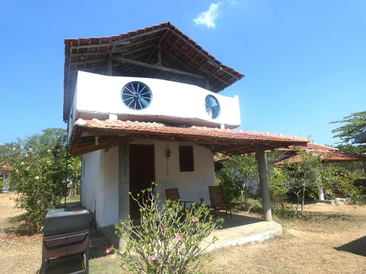 Ferienwohnung Sunshine Cafe Tangalle Exterior foto